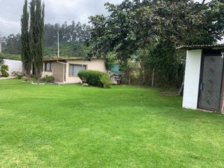 Foto 17 de Venta  2000 m2 Terreno con casa y departamento sector Pifo