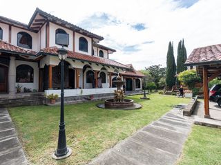 Foto 6 de $495.000 - Casa de Venta en Mitad del Mundo – Ideal para Vivienda, Hosteria o Restaurante