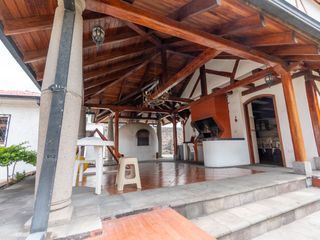 Foto 8 de $495.000 - Casa de Venta en Mitad del Mundo – Ideal para Vivienda, Hosteria o Restaurante