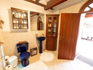 Foto 37 de $495.000 - Casa de Venta en Mitad del Mundo – Ideal para Vivienda, Hosteria o Restaurante