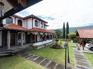 Foto 42 de $495.000 - Casa de Venta en Mitad del Mundo – Ideal para Vivienda, Hosteria o Restaurante
