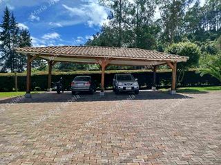 Foto 32 de EN VENTA CASA DE LUJO DE 1 PLANTA, DE 4 DORMOTORIOS Y UNA SUITE  CON ESTUDIO, EN PIFO, A 5MIN DE LA RUTA VIVA