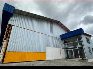 Foto 1 de Bodega de alquiler en la Autopista Cuenca Azogues cerca del descanso. Zhullin. Zona estratégica