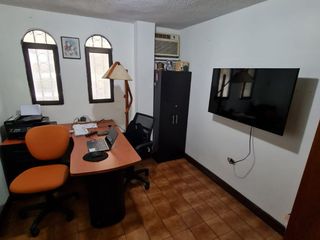 Foto 15 de Venta casa en Urdesa Norte, Norte de Guayaquil, 5 habitaciones