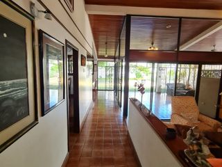Foto 12 de Venta casa en Urdesa Norte, Norte de Guayaquil, 5 habitaciones
