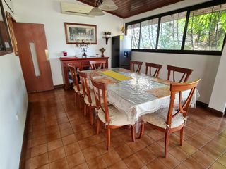 Foto 3 de Venta casa en Urdesa Norte, Norte de Guayaquil, 5 habitaciones