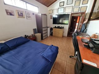 Foto 5 de Venta casa en Urdesa Norte, Norte de Guayaquil, 5 habitaciones