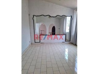Foto 4 de Alquiler De Casa Urb. Tambo De Monterrico - Santiago De Surco