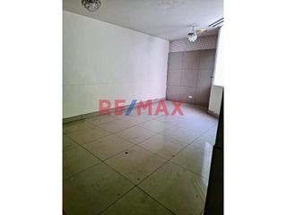 Foto 9 de Alquiler De Casa Urb. Tambo De Monterrico - Santiago De Surco