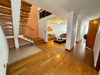 Foto 5 de VENTA DE CASA EN URB. LAS MAGNOLIAS SURCO