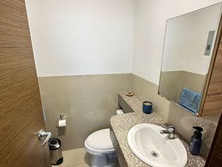 Foto 12 de Venta Oficina en River Plaza, Av León Febrés Cordero, Daule, 46 m2
