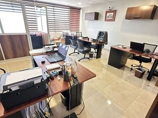 Foto 2 de Venta Oficina en River Plaza, Av León Febrés Cordero, Daule, 46 m2