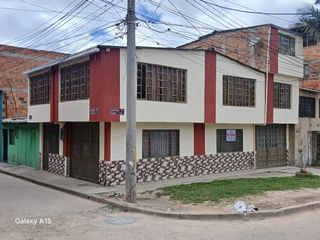 Foto 1 de CASA PARA VENTA DE DOS PISOS BARRIO PORVENIR