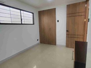 Foto 7 de Urdesa Norte Casa recién remodelada 3 dormitorios un a planta con garaje excelentes  acabados!! Para oficina o vivienda
