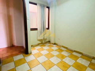 Foto 16 de Vendo Hermosa Casa de 3 pisos ubicado en Urb. El Pinar, Comas