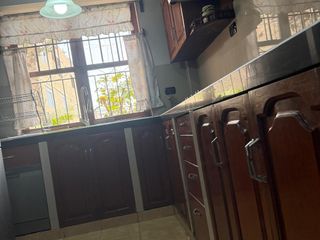 Foto 15 de Venta De Casa De 3 Pisos Con Proyección Y Excelente Ubicación