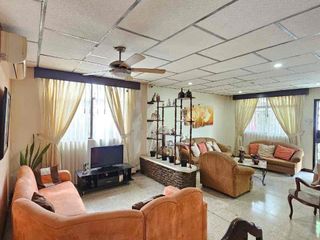 Foto 5 de URDESA CENTRAL, Vendo Hemrosa Casa 1 planta, 3 dormitorios, $290.0000