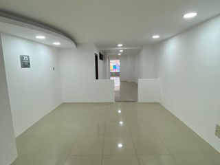 Foto 12 de Centro Machala Amplio Local Comercial