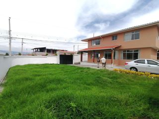 Foto 1 de Alquiler Casa Independiente 4 Dormitorios La Morita 2 - Tumbaco Quito