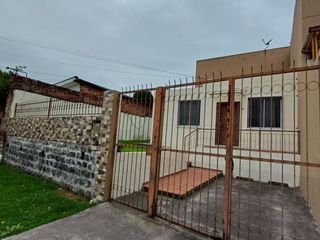 Foto 1 de Casa una planta amplio jardín un dormitorio un parqueadero en la Armenia $240 incluida alicuota.