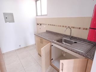 Foto 6 de Casa una planta amplio jardín un dormitorio un parqueadero en la Armenia $240 incluida alicuota.