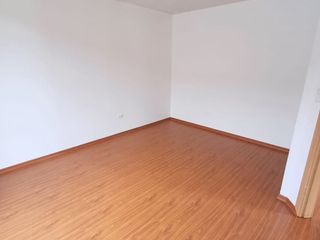 Foto 10 de Casa una planta amplio jardín un dormitorio un parqueadero en la Armenia $240 incluida alicuota.