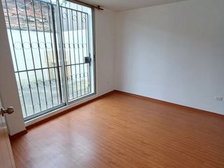 Foto 11 de Casa una planta amplio jardín un dormitorio un parqueadero en la Armenia $240 incluida alicuota.