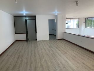 Foto 11 de Local comercial amplio en renta sector la Mariscal