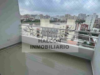 Foto 1 de Vendo en Riomar, Barranquilla, apto 105 Mts, 3 alcobas, 2 baños, cuarto y baño servicio, cocina cerrada, zona aseo, sala, comedor, balcón, amplio e iluminado, cel 319365----