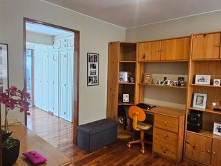 Foto 18 de Miraflores: Venta de Casa de 3 Pisos, con Jardin y Excelente Ubicacion