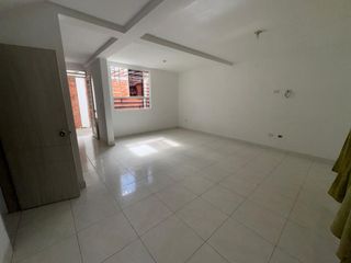 Foto 3 de ARRIENDO CASA DE 2 PISOS, MANZANARES CUARTA ETAPA
