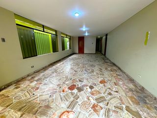 Foto 3 de LOCAL COMERCIAL/VIVIENDA EN ALQUILER, CERCA AL MALL DE SJL