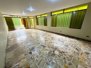 Foto 11 de LOCAL COMERCIAL/VIVIENDA EN ALQUILER, CERCA AL MALL DE SJL