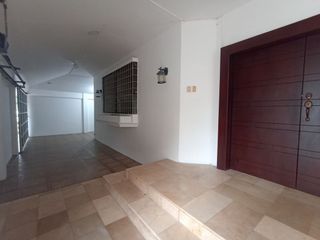 Foto 5 de Alquiler de Casa en Kennedy para Oficinas
