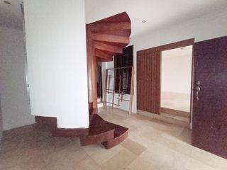 Foto 12 de Alquiler de Casa en Kennedy para Oficinas