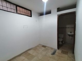 Foto 39 de Alquiler de Casa en Kennedy para Oficinas