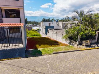 Foto 1 de En Venta Terreno 144 m² Sector Conocoto Urbanizacion El Manantial