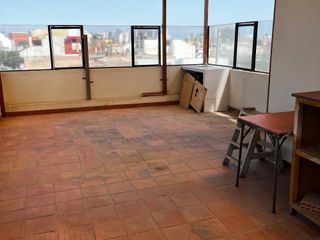 Foto 3 de VENTA DE CASA DE TRES PISOS , URB. SAN JOSE CALLAO $ 250,000