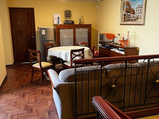 Foto 2 de VENTA DE CASA DE TRES PISOS , URB. SAN JOSE CALLAO $ 250,000