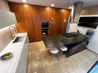 Foto 2 de VENTA DEPARTAMENTO EN AV. LA FLORESTA CHACARILLA
