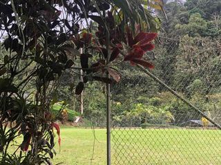 Foto 21 de Vendo terreno en urbanización en a Pedro Vicente Maldonado vía cala Cali Puerto Quito, 8 min del pueblo, lote de 1190m  esquinero