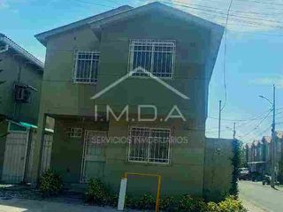 Foto 1 de Se alquila casa esquinera de 3 dormitorios, Mi Lote Villa Bonita, Vía Daule