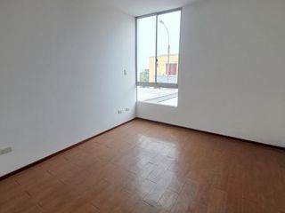 Foto 3 de AMPLIA CASA EN ALQUILER - VILLA CLUB 2