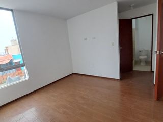 Foto 4 de AMPLIA CASA EN ALQUILER - VILLA CLUB 2