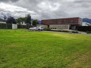 Foto 5 de En San Joaquín terreno en venta en urbanización privada en Cuenca