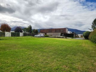 Foto 6 de En San Joaquín terreno en venta en urbanización privada en Cuenca