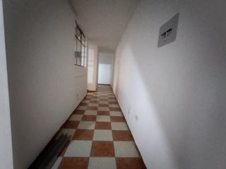 Foto 2 de SE ARRIENDA APARTAMENTO EN SANTA ISABEL, CASA FAMILIAR, CERCA A AV CARRERA 30, AV PRIMERA DE MAYO, OLIMPICA, SUR DE BOGOTA.