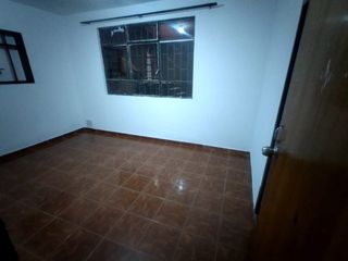 Foto 8 de SE ARRIENDA APARTAMENTO EN SANTA ISABEL, CASA FAMILIAR, CERCA A AV CARRERA 30, AV PRIMERA DE MAYO, OLIMPICA, SUR DE BOGOTA.