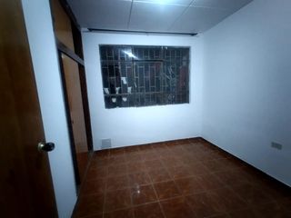 Foto 9 de SE ARRIENDA APARTAMENTO EN SANTA ISABEL, CASA FAMILIAR, CERCA A AV CARRERA 30, AV PRIMERA DE MAYO, OLIMPICA, SUR DE BOGOTA.