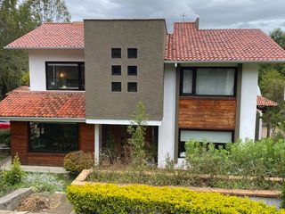 Foto 83 de ¡Hermosa casa en renta con amplios espacios verdes-sector Chaullabamba!